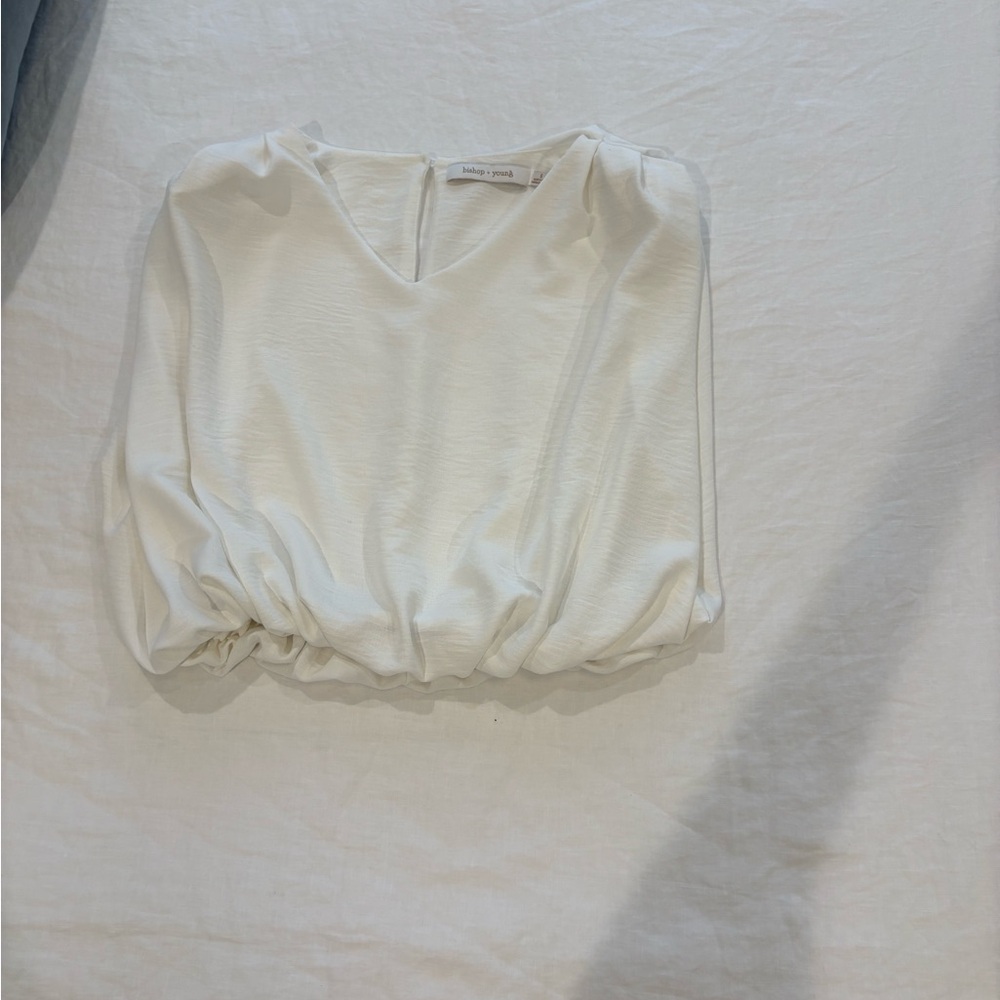 bishop + young Cream V-Neck Short Sleeve Top